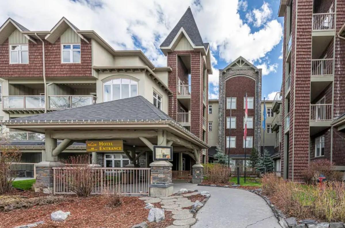 W118 New! Central Canmore- Light Industrial Hotel Room Εξωτερικό φωτογραφία